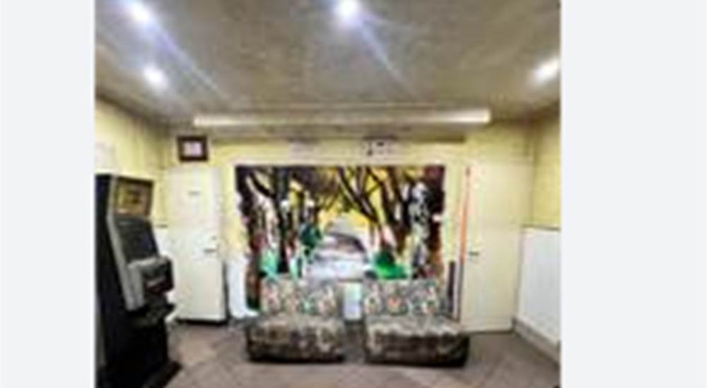Photo 9